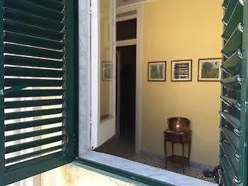 Alojamento de Acomodação e Pequeno-almoço Le Colonne